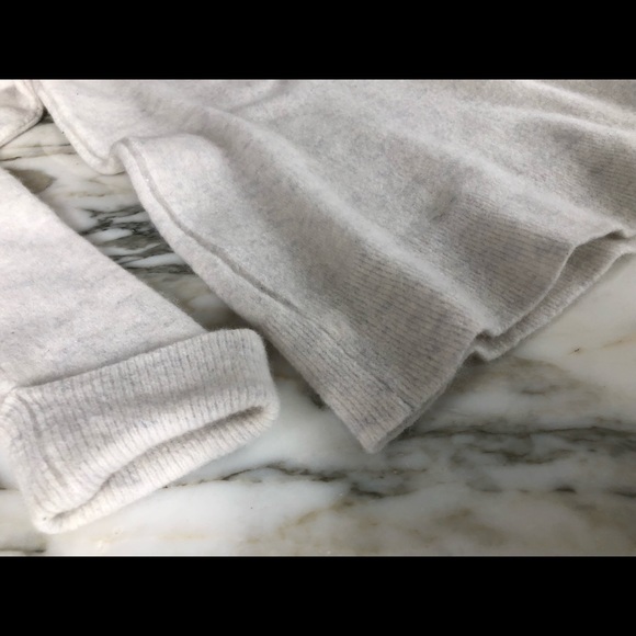 Cashmere Sweater | BR, White Crew Neck, XS - Picture 6 of 6